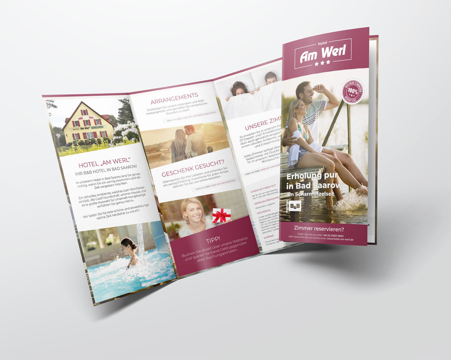 Faltblatt des Hotels "Am Werl" mit Bildern von Zimmern, Wellness und Informationen zu Arrangements und Reservierungen.